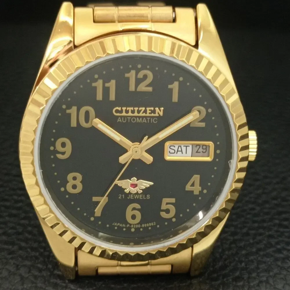 Vintage 1975 Citizen Automatic Mens Gold Watch W/daydate & Black accents